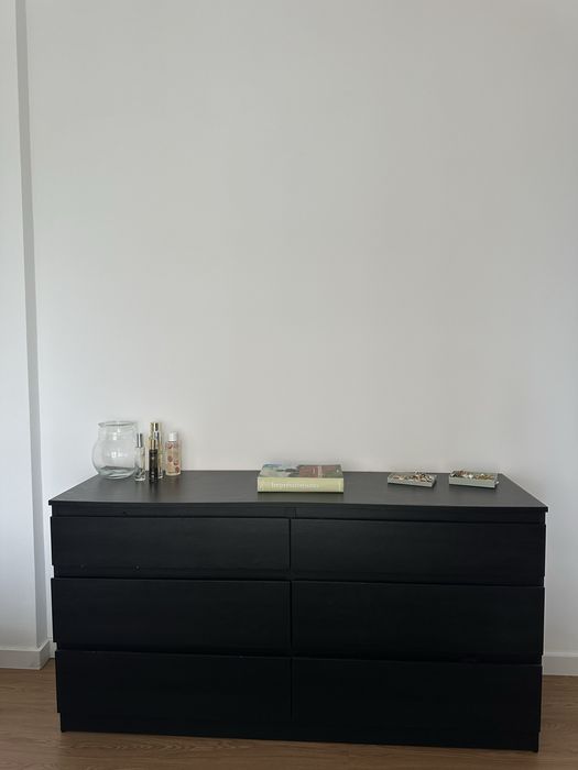 Comoda IKEA - preta