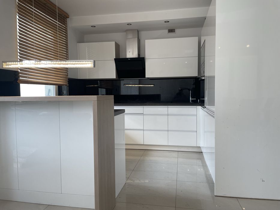 TOPOWA Lokalizacja STARZYNSKIEGO 11 80m 2 balkony obok Kauflandu