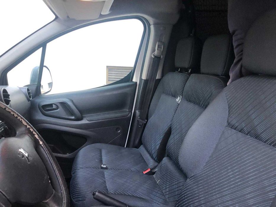 PEUGEOT PARTNER 3 LUGARES - 157.000 KM - ÓPTIMO ESTADO FUNCIONAMENTO
