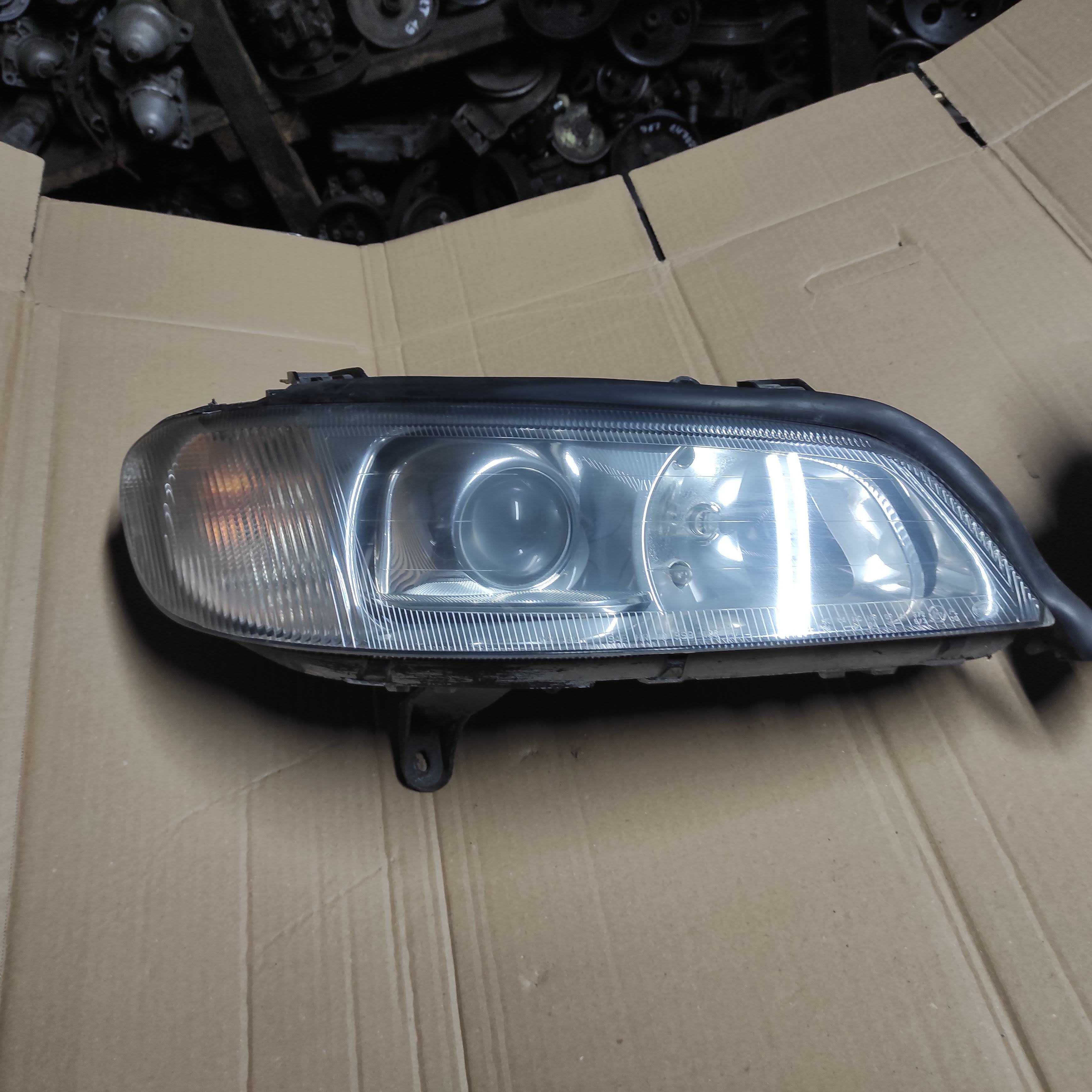 Lampa Lampy Przód Opel Omega B Komplet
