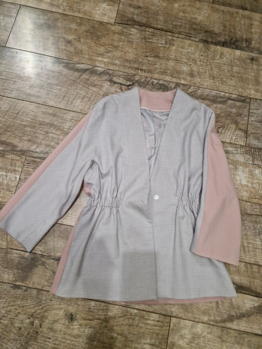 Жіночий костюм з жакетом - кімоно