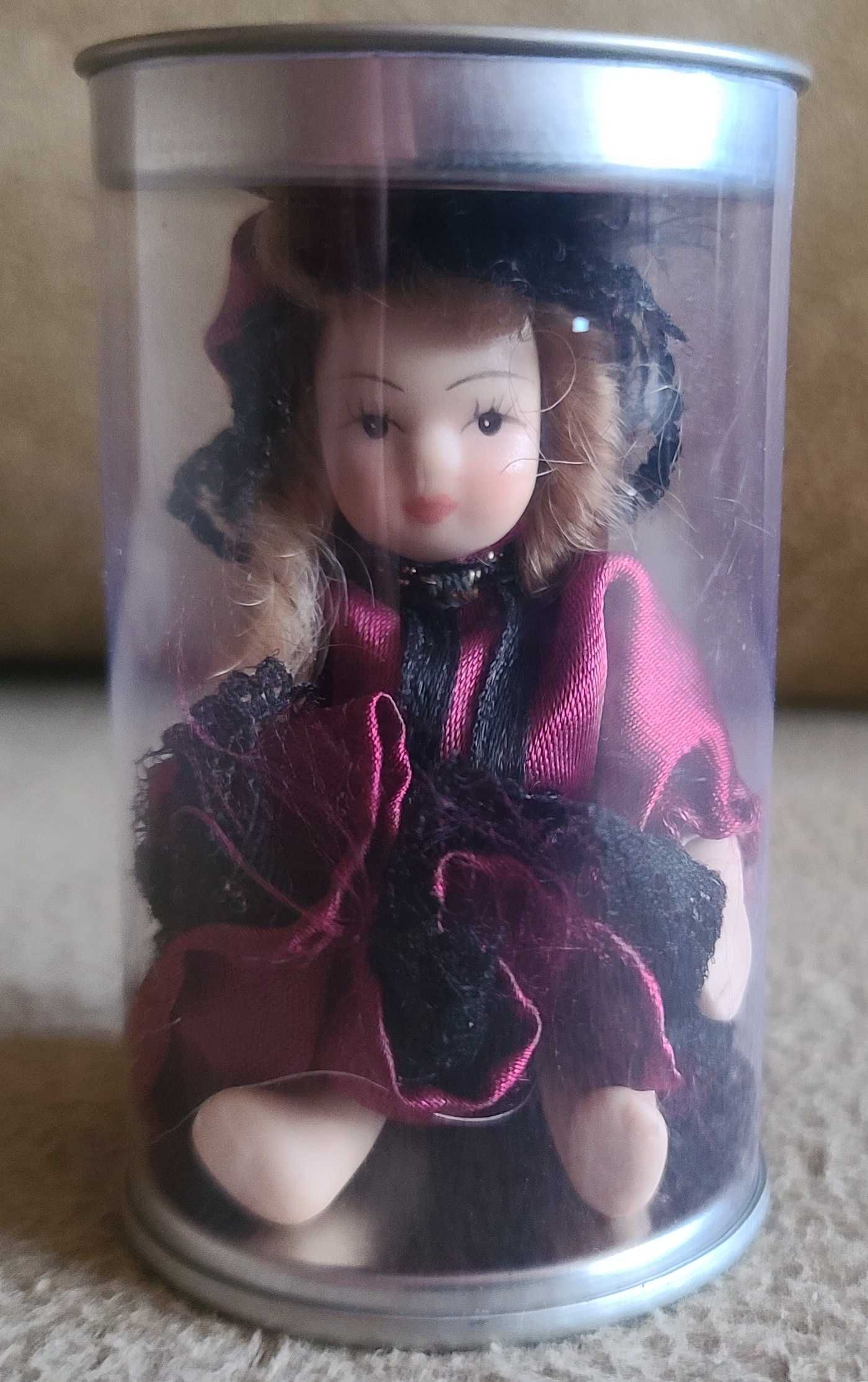 Лялька фарфорова колекційна сувенірна Porcelain doll 12 см нова