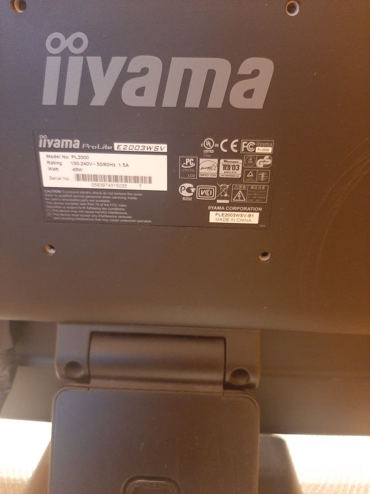 Monitor IIYAMA Prolite Model PL 2000 oraz Komputer stacjonarny