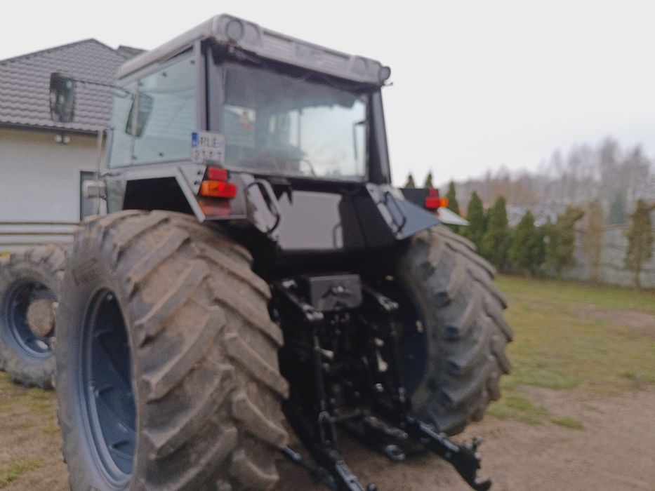 Massey Ferguson 2725 . 150KM
