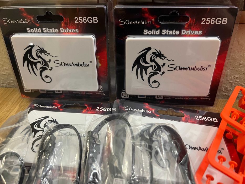 SSD накопичувач   SomnAmbulist 256 Gb white ссд диск + подарунок SATA