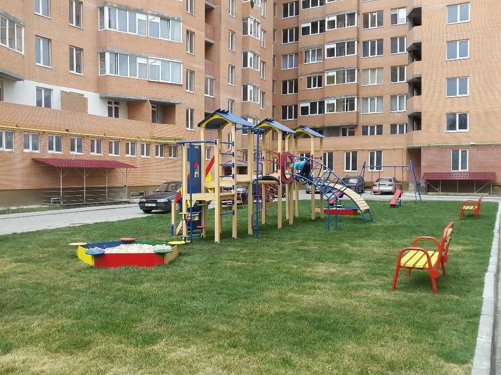 2 кім. вул. Тролейбусна