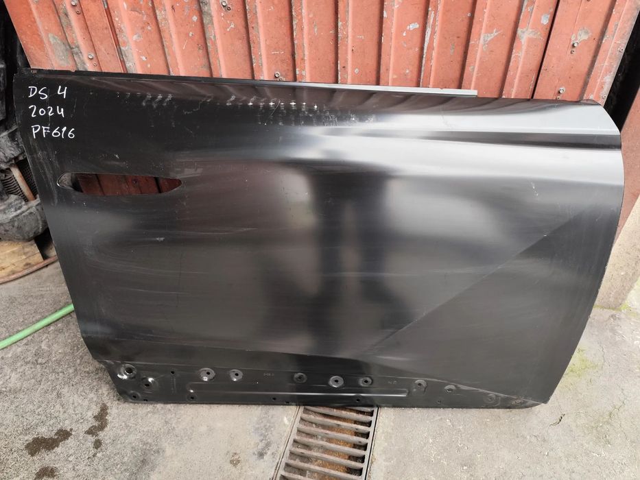 DS4 PAINEL PORTA FRENTE DIREITA - PF616