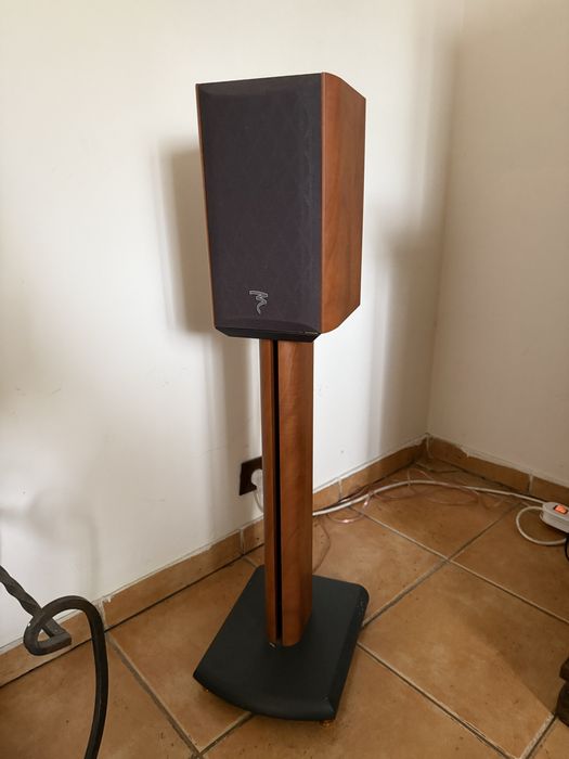 Śliczne głośniki focal chorus 705 s