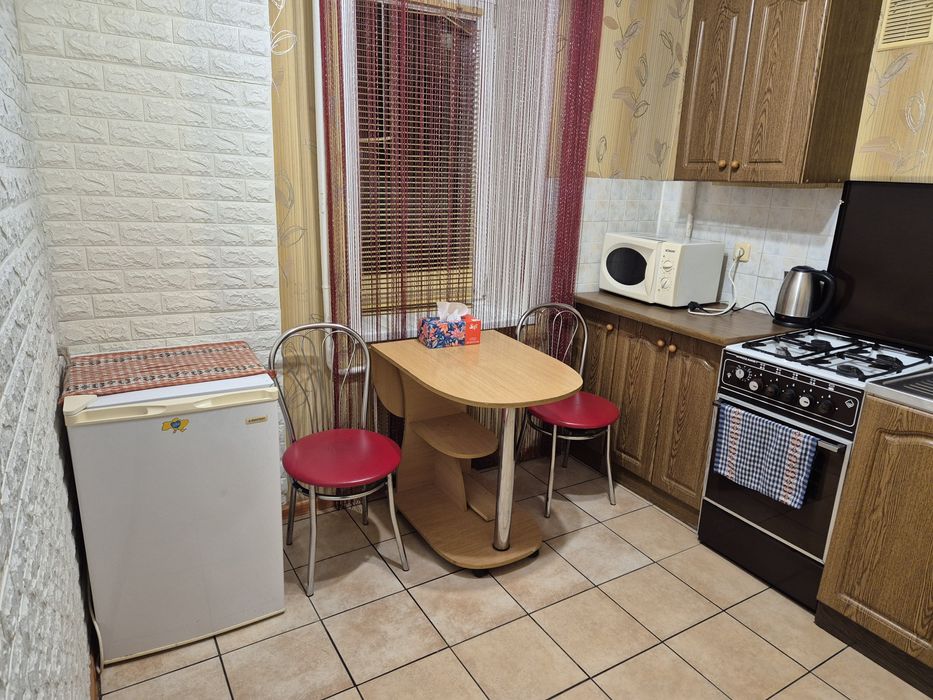 Квартира подобово центр госпіталь КСМ,ЗНУ ангіолайф