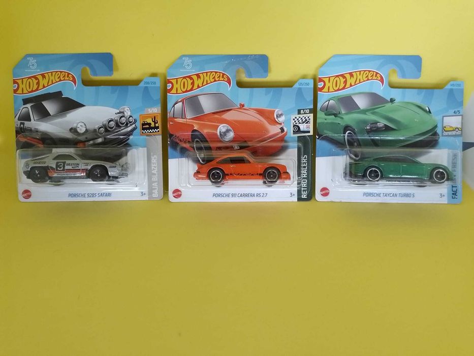 Hot Wheels Porsche 1/64 Mainline - Vários Modelos em Stock