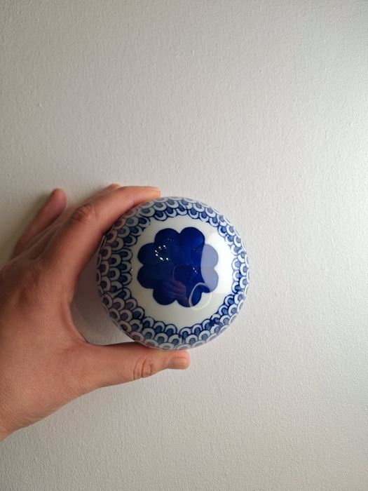 Дві порцелянові кулі синього кольору