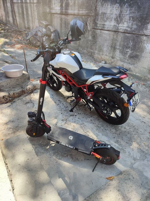 Benelli Bn 125. 4800klm