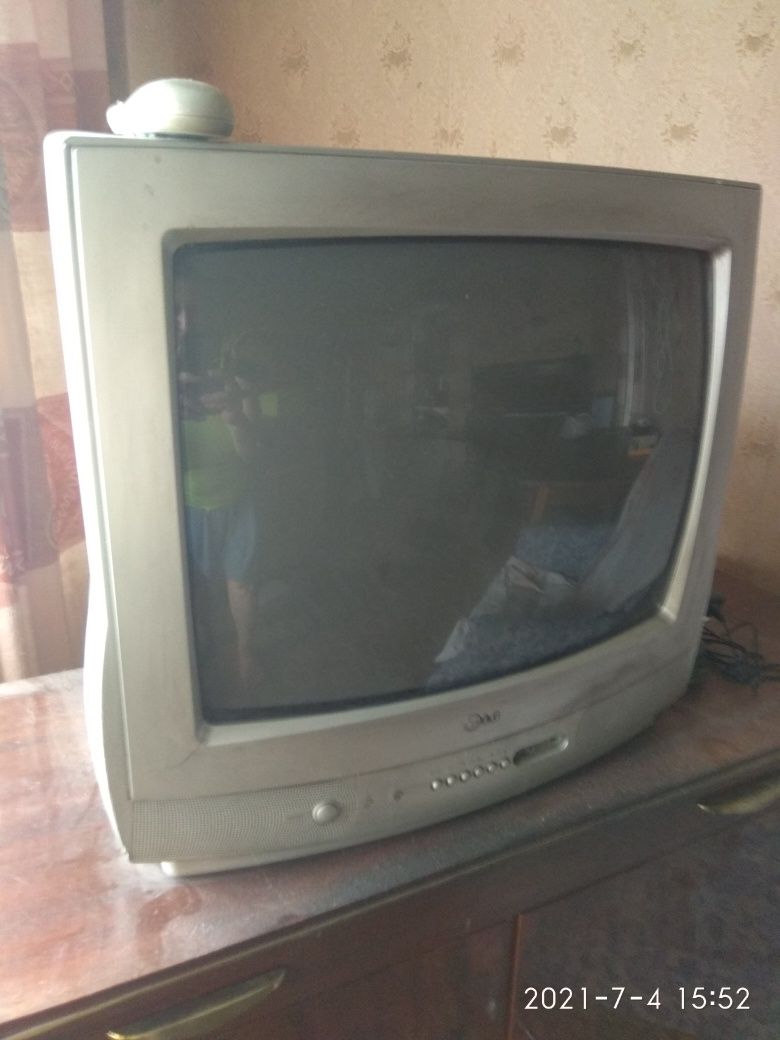 Телевизор LG 52"