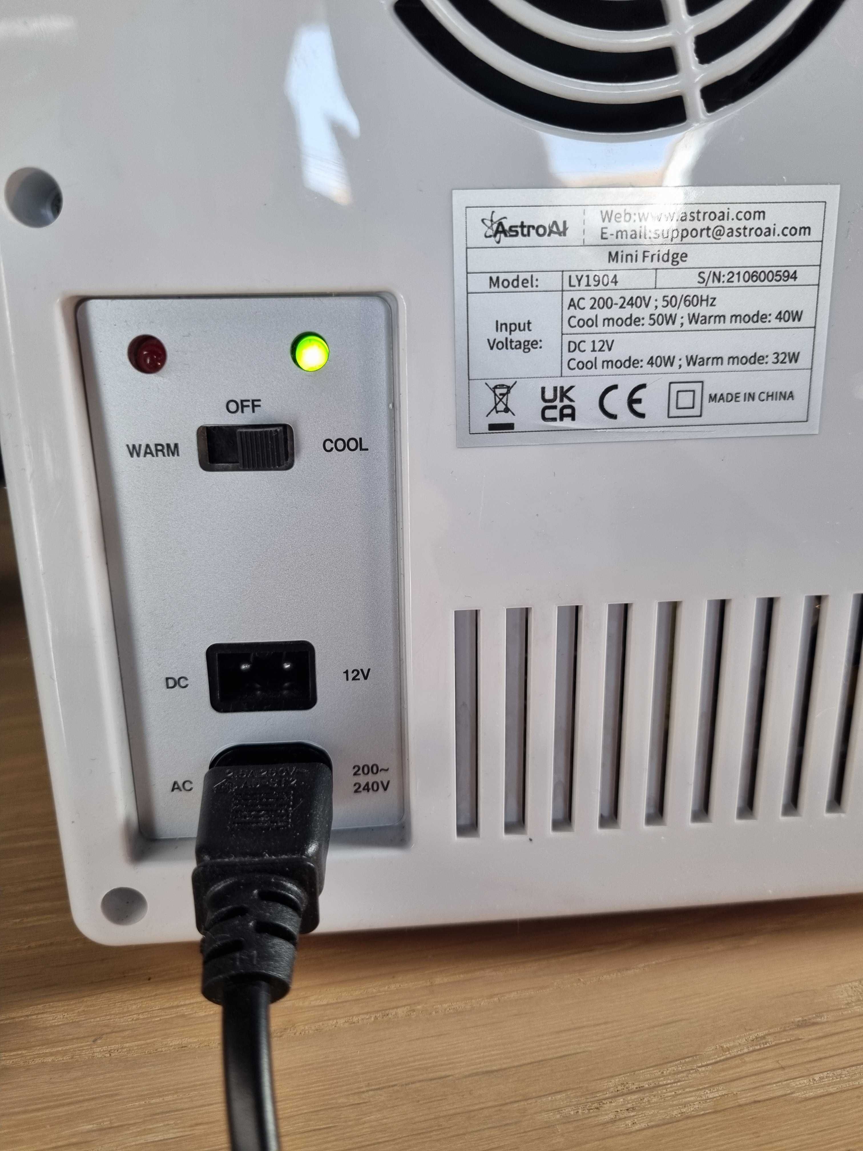 Mini lodówka 4l AC240/DC12V AstroAI LY1904 ciepło zimno