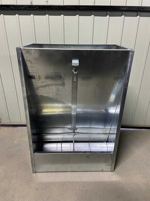 Paśnik na sucho dla trzody chlewnej/ metalowy dwustanowiskowy automat