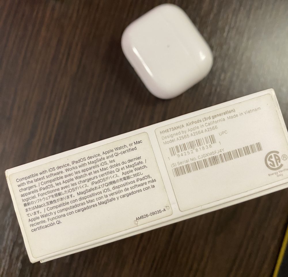 Оригінальні навушники Apple AirPods 3