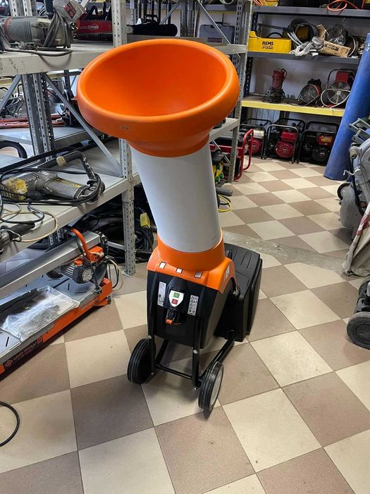 ᐉ ОРЕНДА щепоріз садовий подрібнювач ПРОКАТ гілок ізмельчитель АРЕНДА