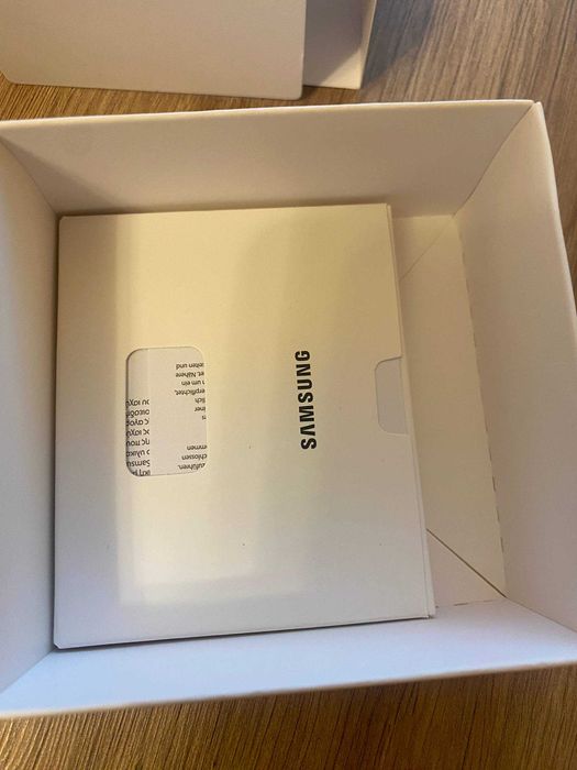 Sprzedam Smartband Samsung Galaxy Fit 3 Gray | nowe, nieaktywowane