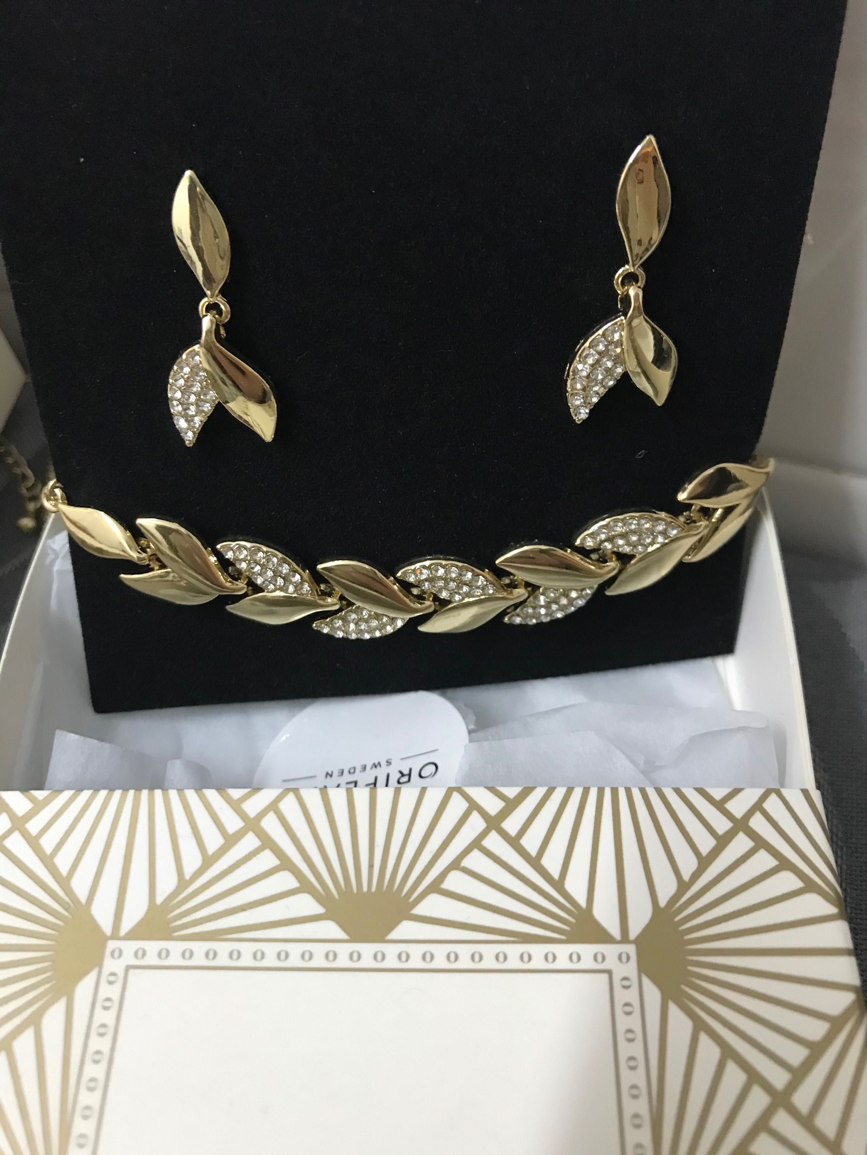 Pulseira + Brincos Dourados