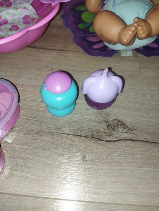 Lalka Motyl Pije Siusia