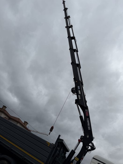 Man com grua hiab 322  de 22.5m e bascúla