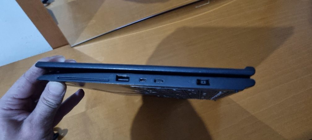 Lenovo yoga x380 ecrã tatil i5 8th 8gb DDR4 nvme 256gb win11