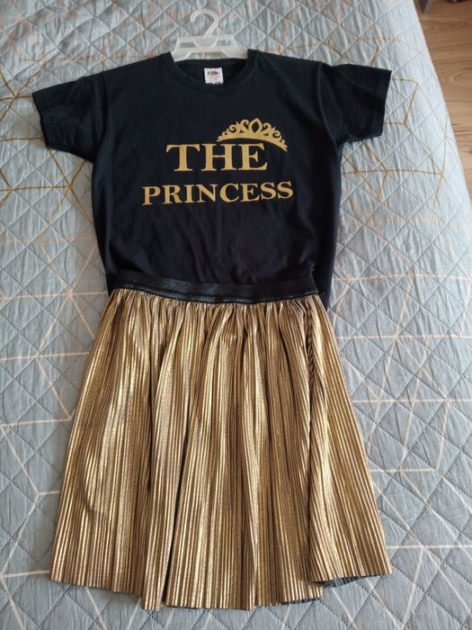 Zestaw spódniczka i koszulka na krótki rękaw roz. 146/152