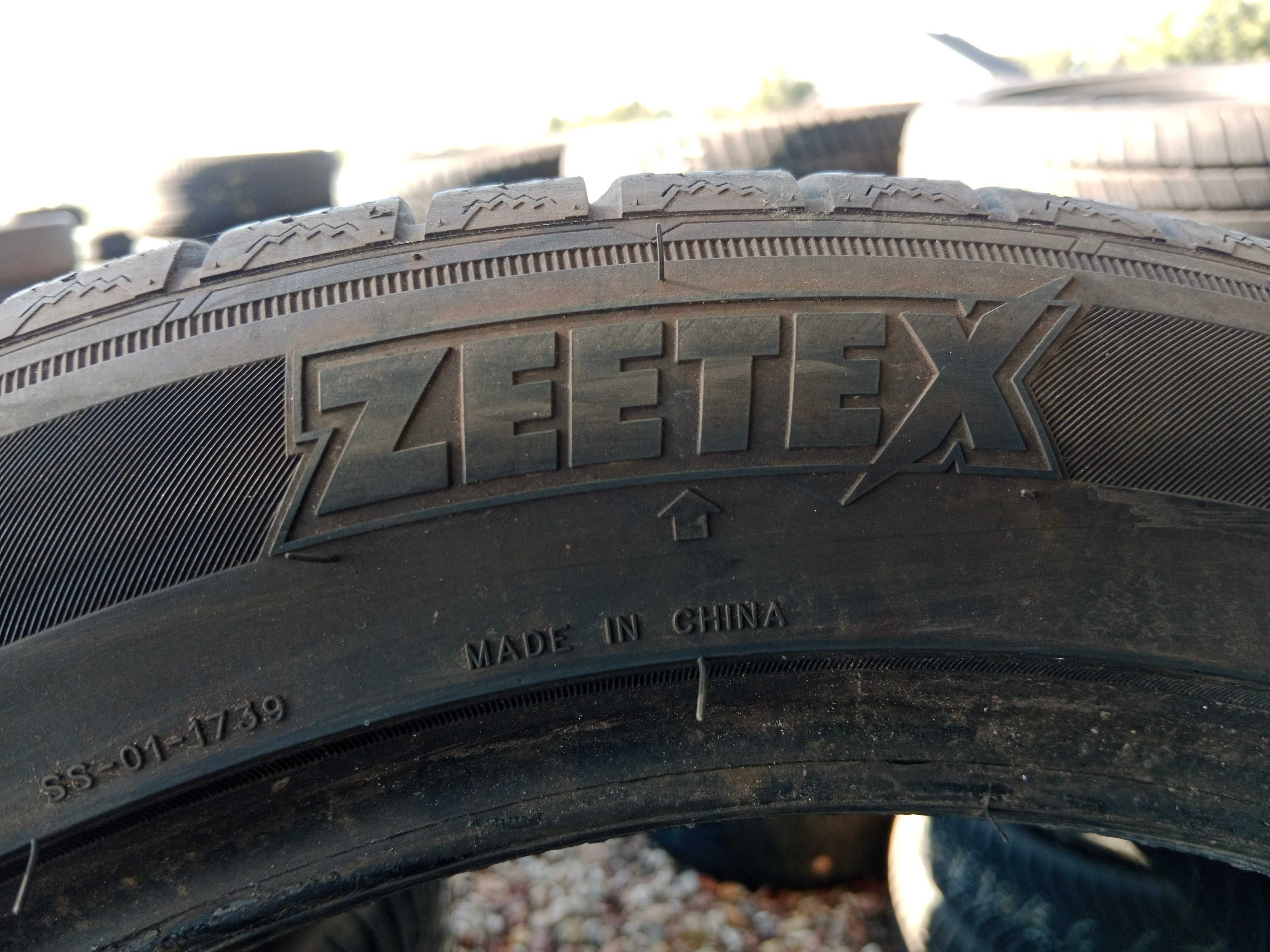 Opona używana zimowa 215/50R17 Zeetex WH1000 1szt.