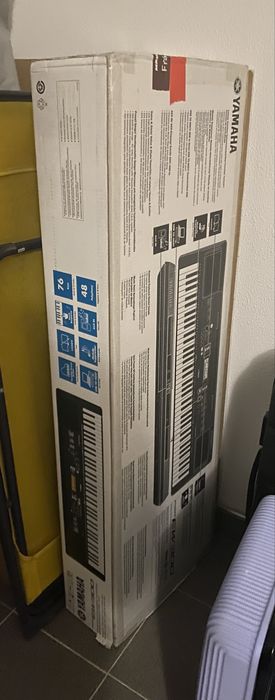 Piano teclado Yamaha EW300 76 teclas