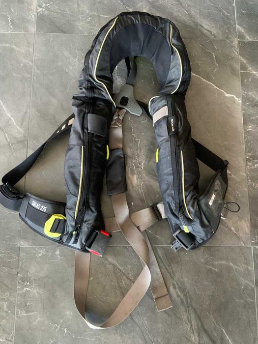 Kamizelka pneumatyczna asekuracyjna ratunkowa żeglarska Deckvest 275N