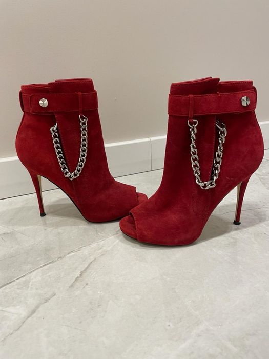botki Guess rozmiar 38