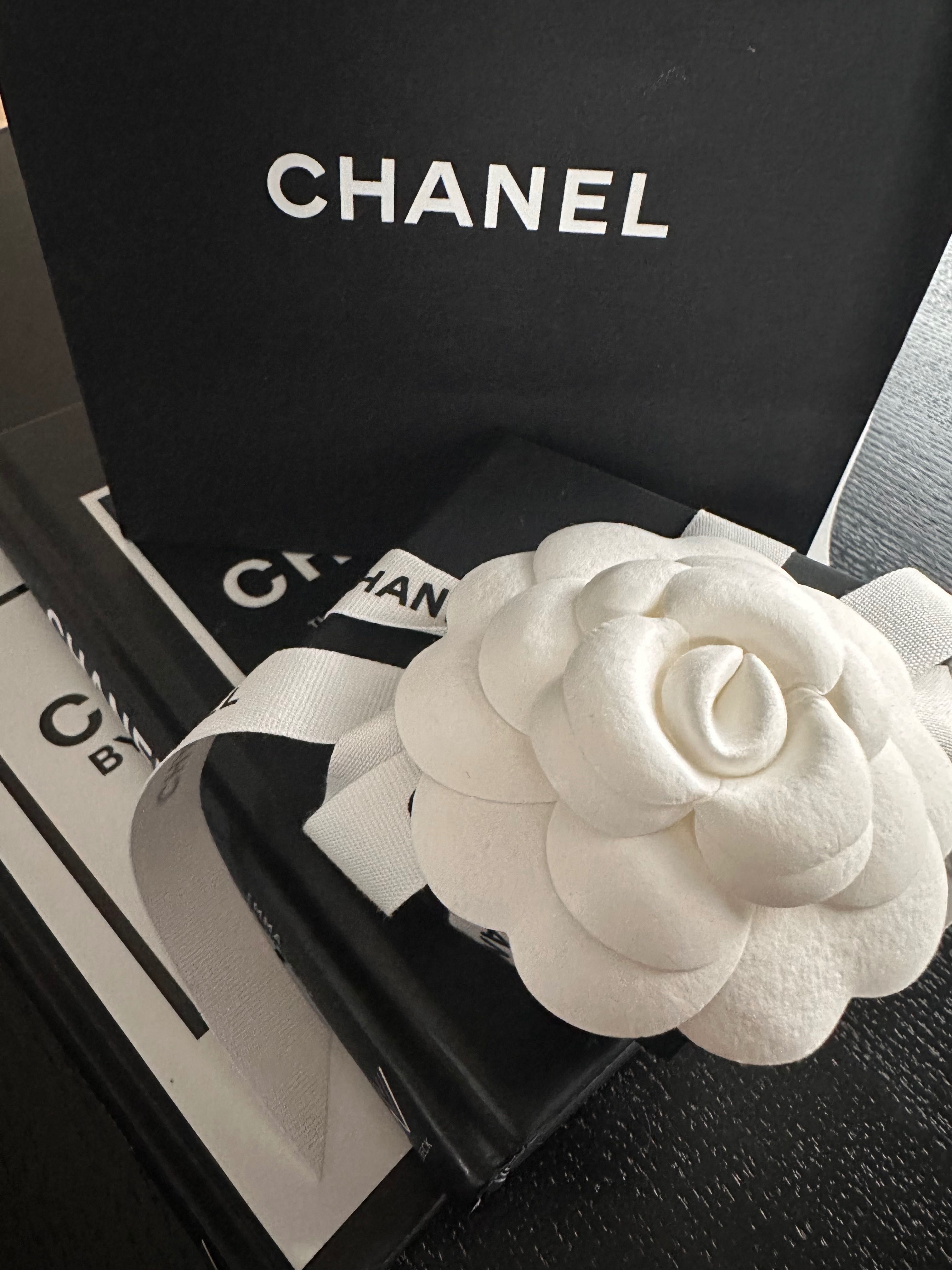 Kolczyki Chanel CC