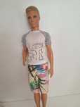 Spodnie dla lalki Ken + T-shirt gratis