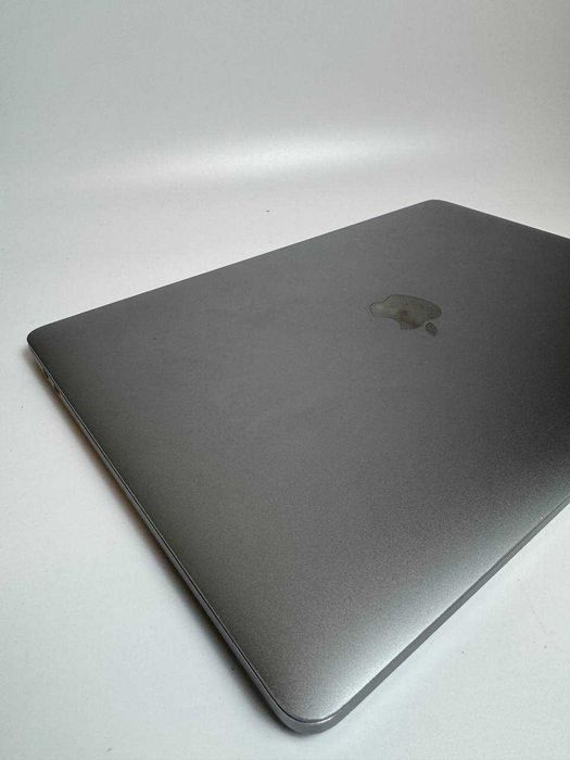 MacBook Pro 13” i5 2017 A1706 16 GB /512 GB Touchbar