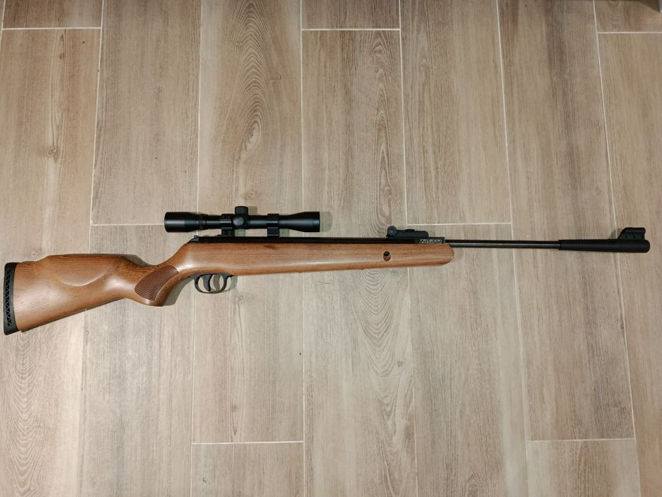 Carabina Artemis GR1250W 5.5mm + mira Zasdar 4x32