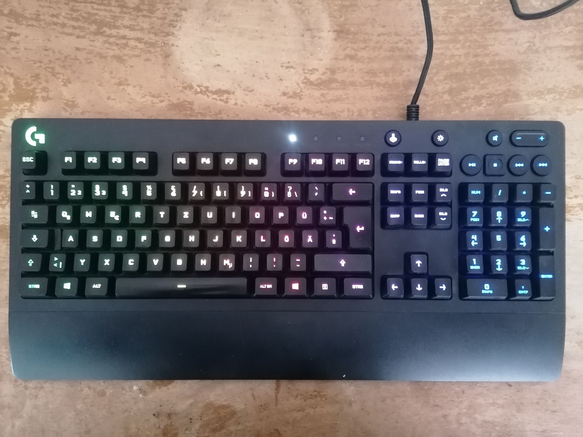 Teclado Logitech G213 Prodigy Gaming