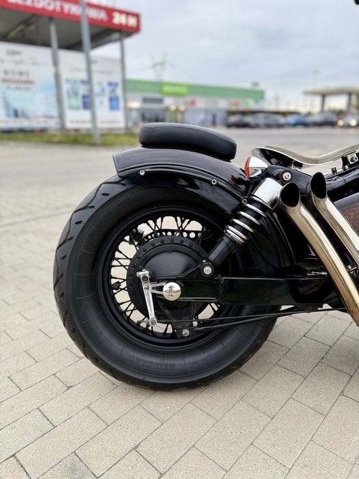 Bobber Custom Honda Harley Kawasaki Suzuki Chopper