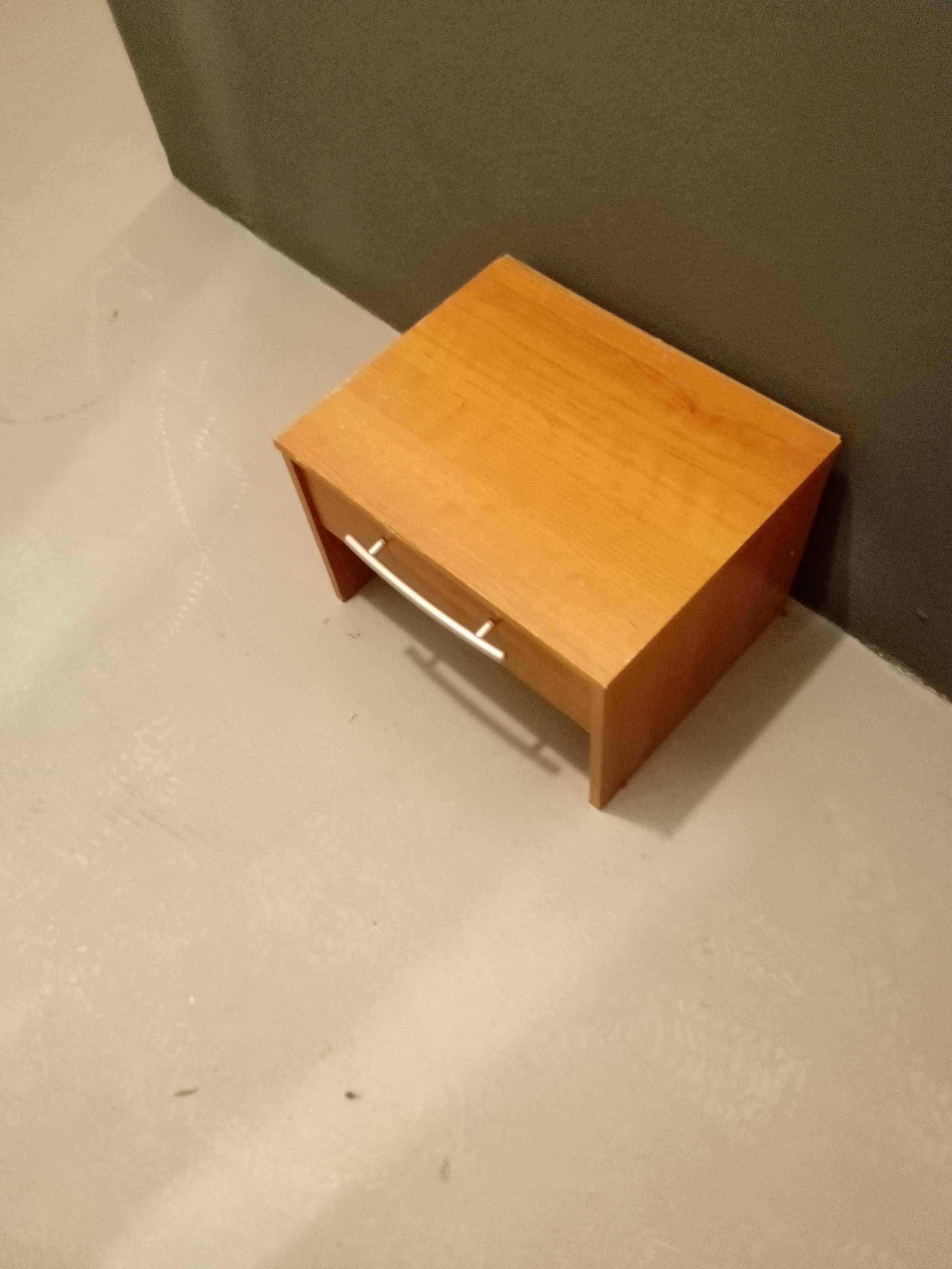 Mesa de cabeceira