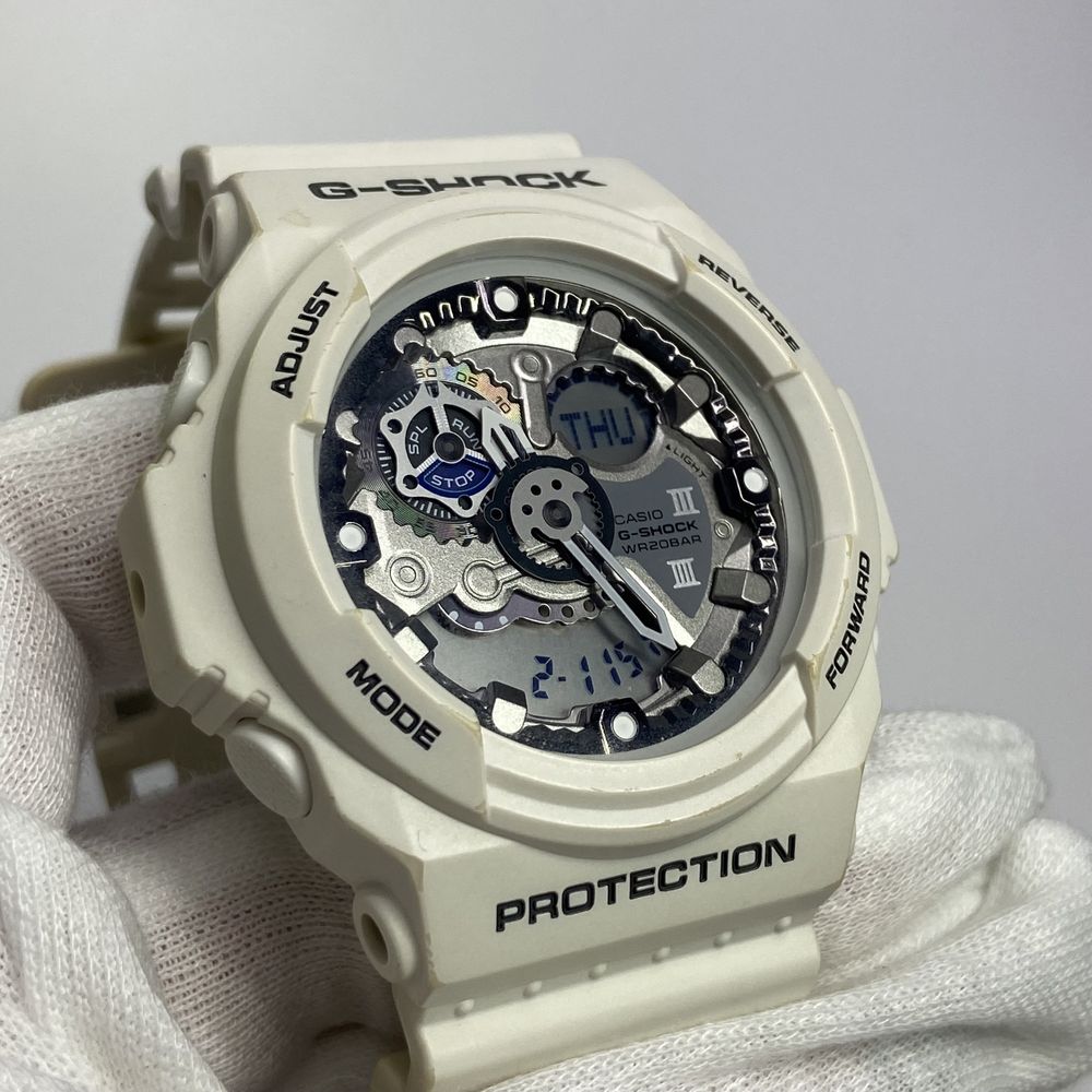 Годинник часы Casio G-Shock GA-300 білі оригінал