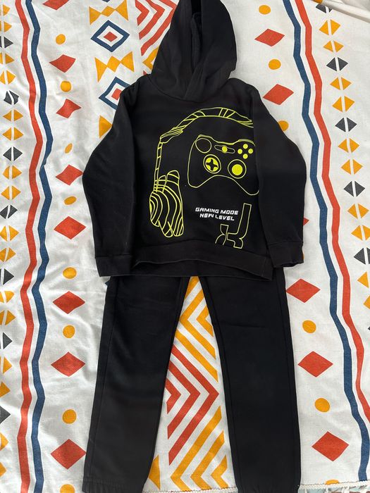 Спортивний костюм