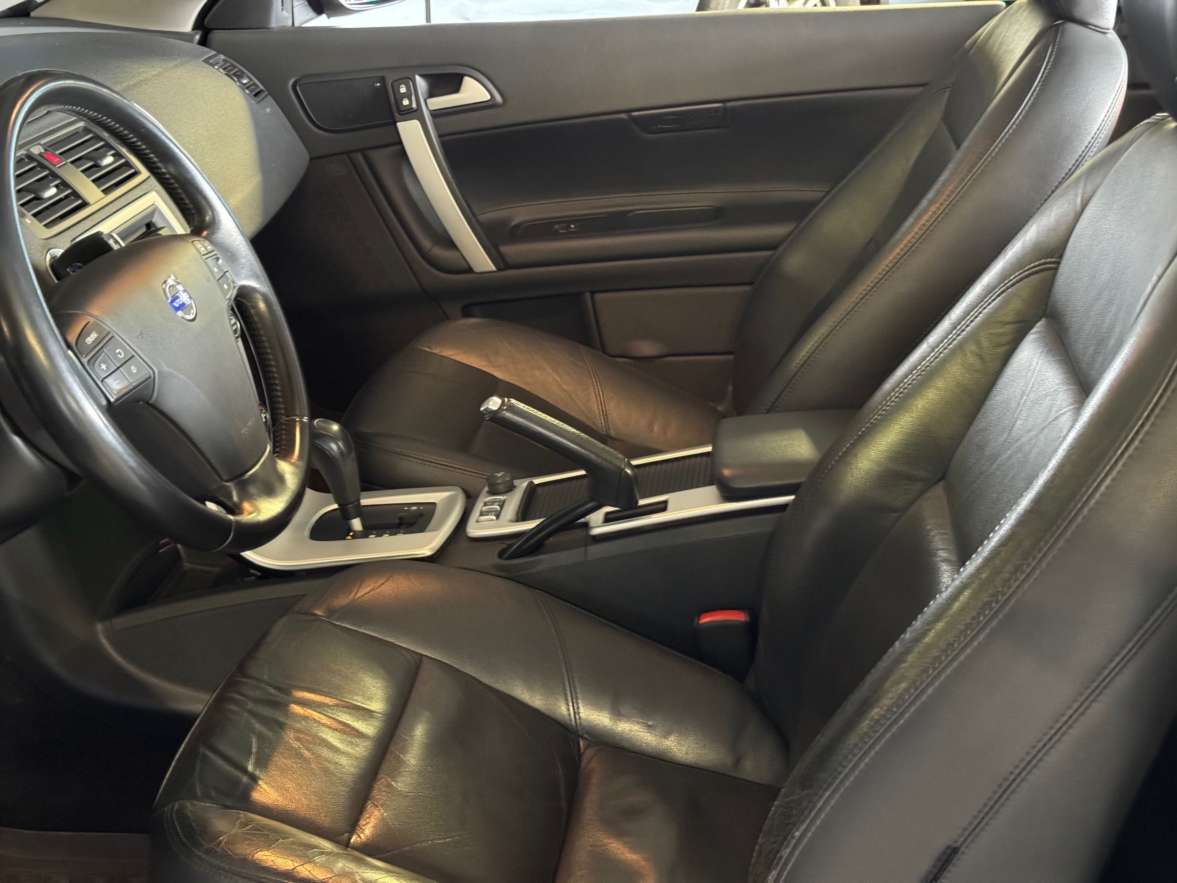 Cabrio Volvo C70 2.0 diesel Automat