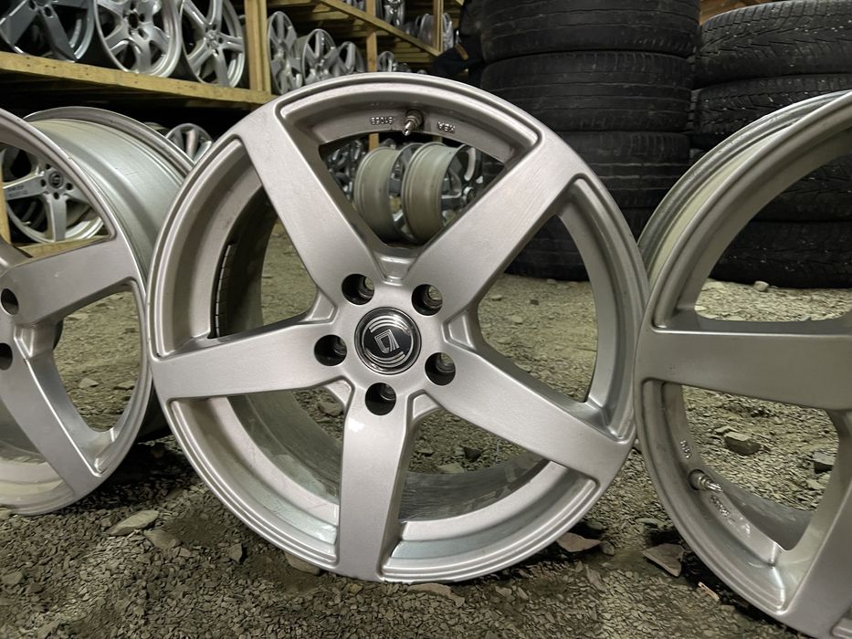 Стильні диски 5/112 R17 7.5J ET37 комплект з Європи