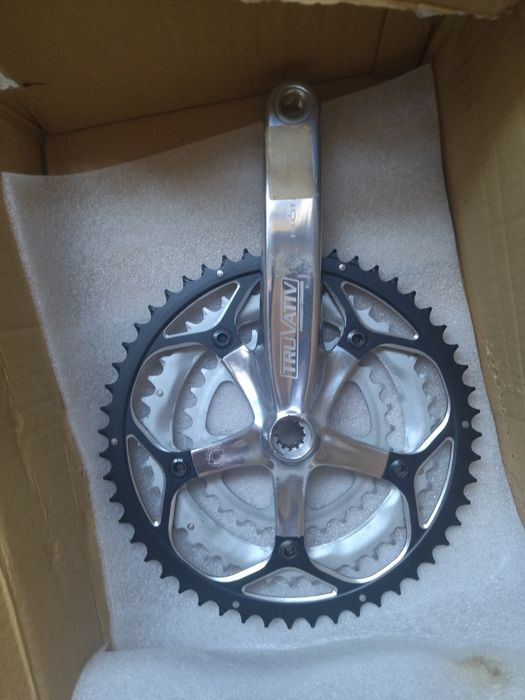 Шатуни з кареткою для шоссейного велосипеда. TRUVATIVE.