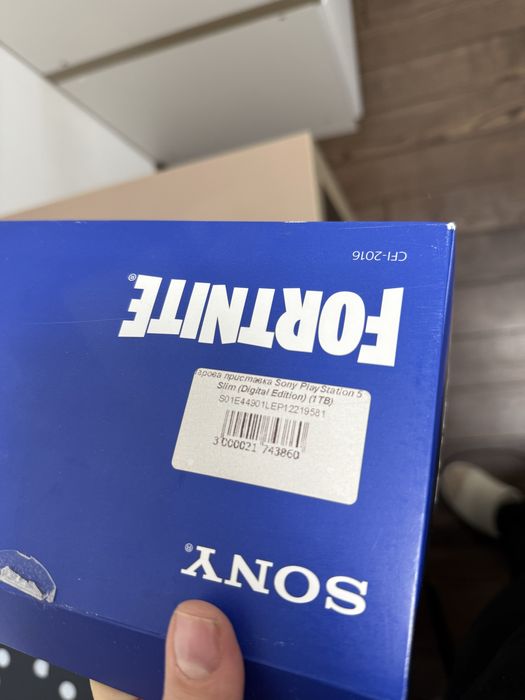 Плейстейшн 5 ідеальний стан, вмикали 2-3 рази