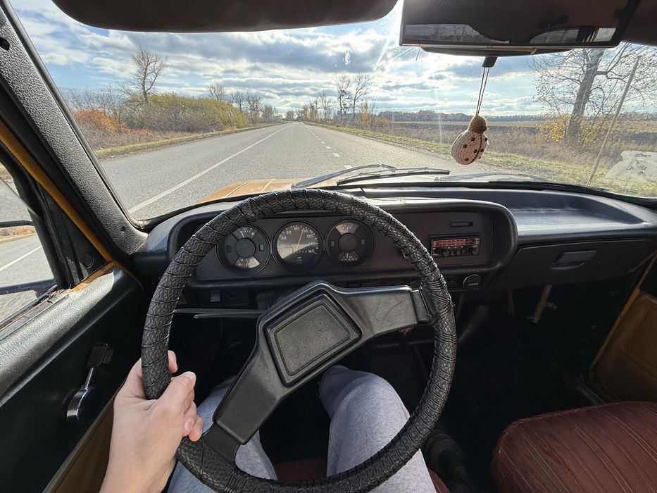 Москвич АЗЛК 2140