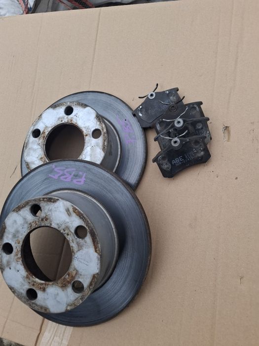 Tarcze hamulcowe tył volkswagen Passat b5 + klocki gratis