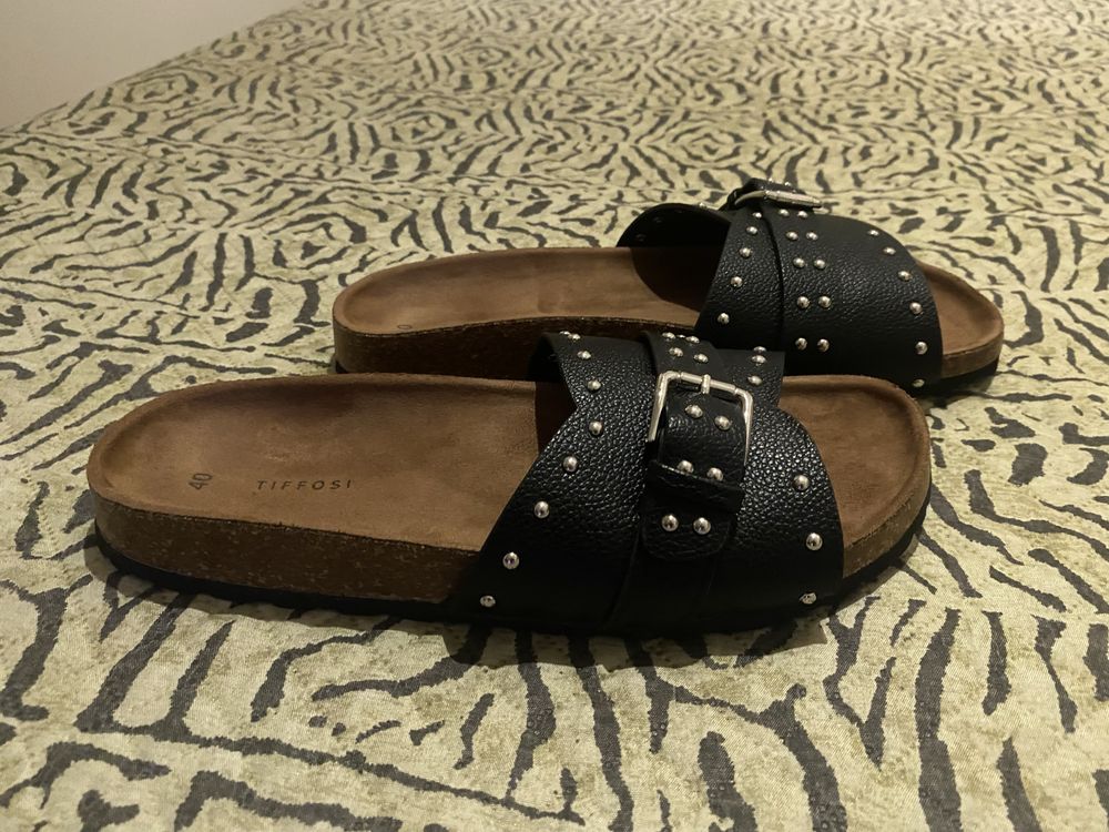 Chinelo de pala com fivela preto tamanho 40