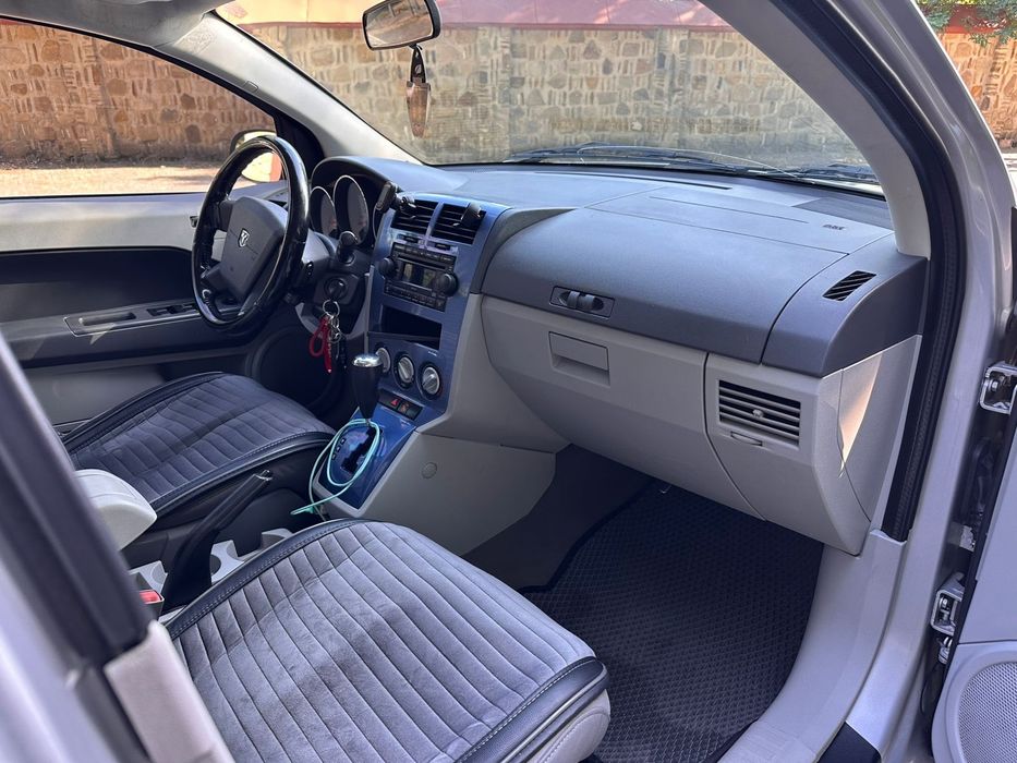 Dodge caliber гарний стан