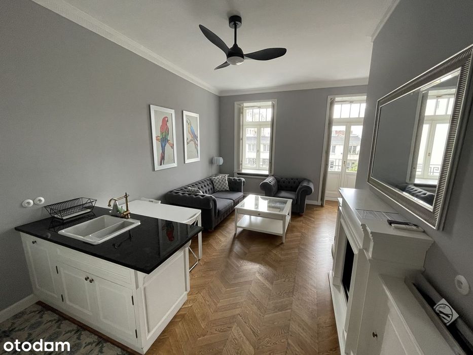 Hoża 50 - piękne mieszkanie w centrum - 48m2 do zamieszkania