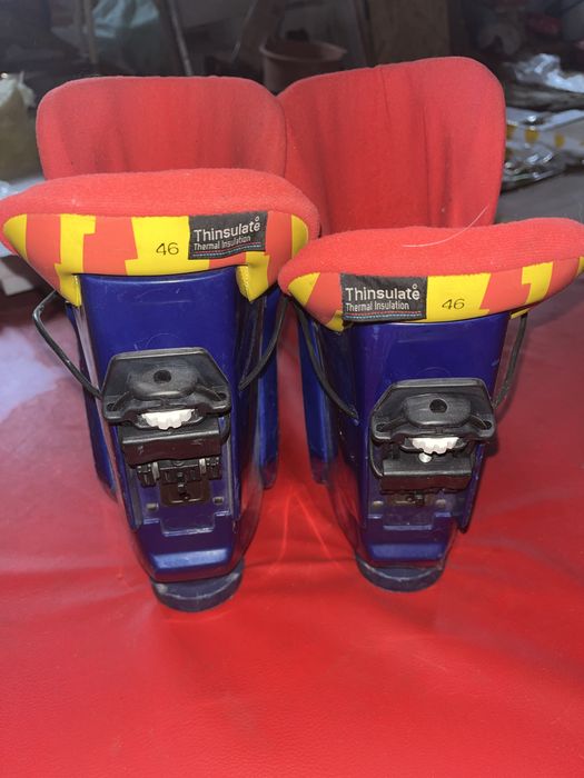 Продам лижі і боти терміново!!!